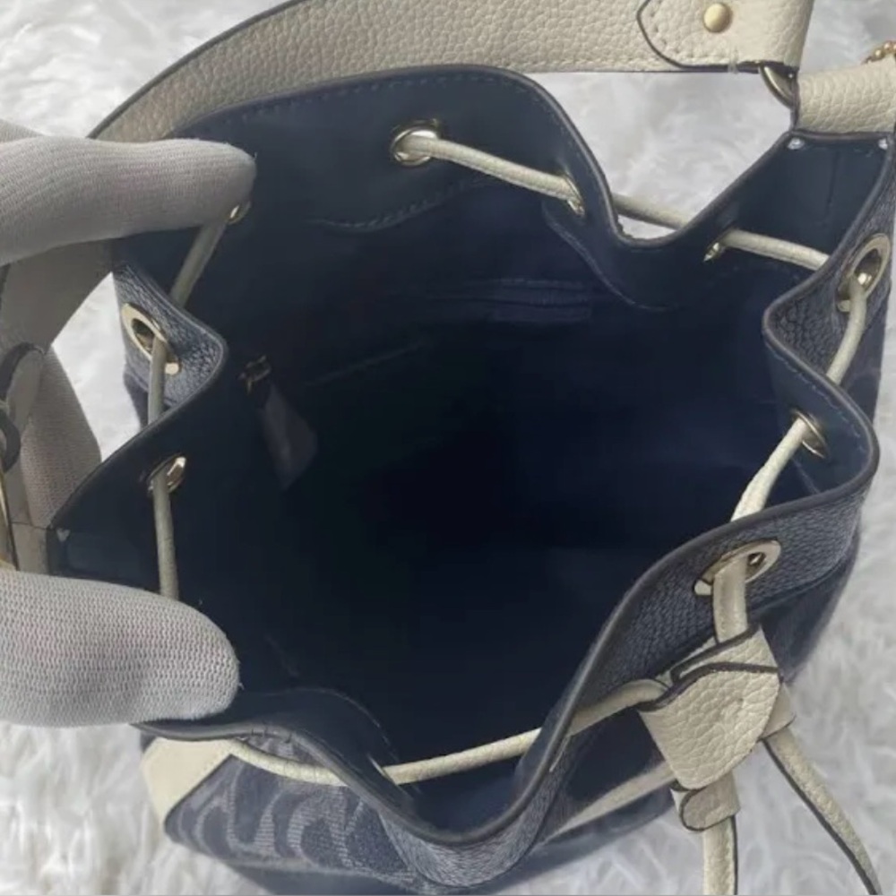 ๐๐ Coach Denim Blue Pride Dempsey Bucket Bag ๐๐ - Picture 13 of 13